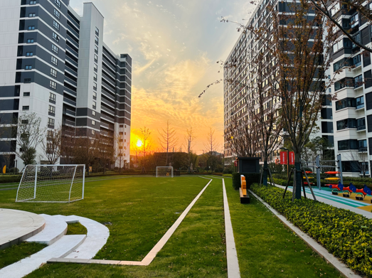 走进华润有巢公寓社区，探访“闵行区新时代城市建设者管理者之家”