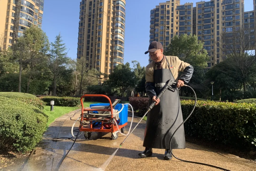 伟星物业：服务是一场长跑，风雨兼程，只为星家人